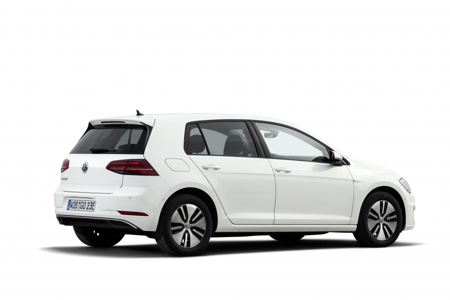  Volkswagen e-Golf 2017 года  (WW) (фото 17 из 49)